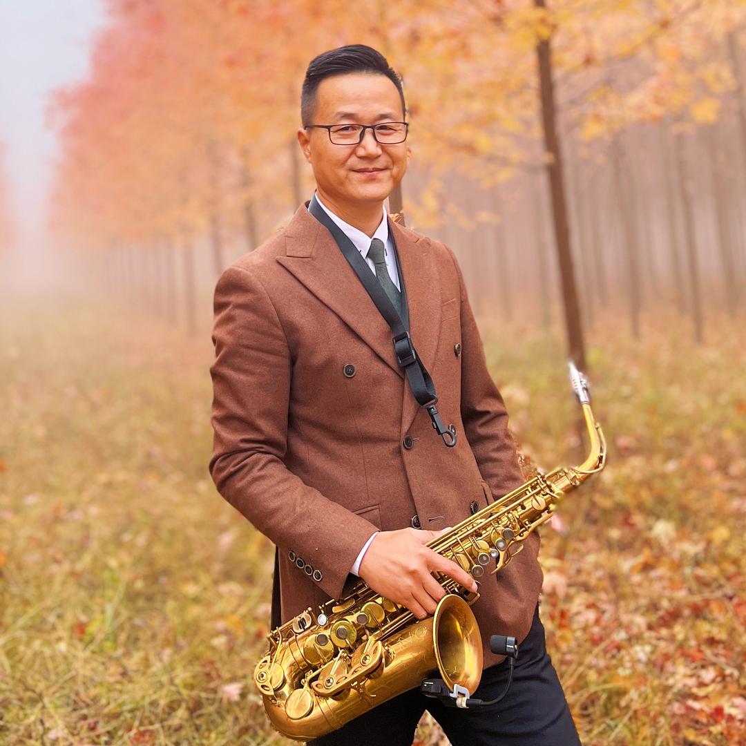 张磊萨克斯助学