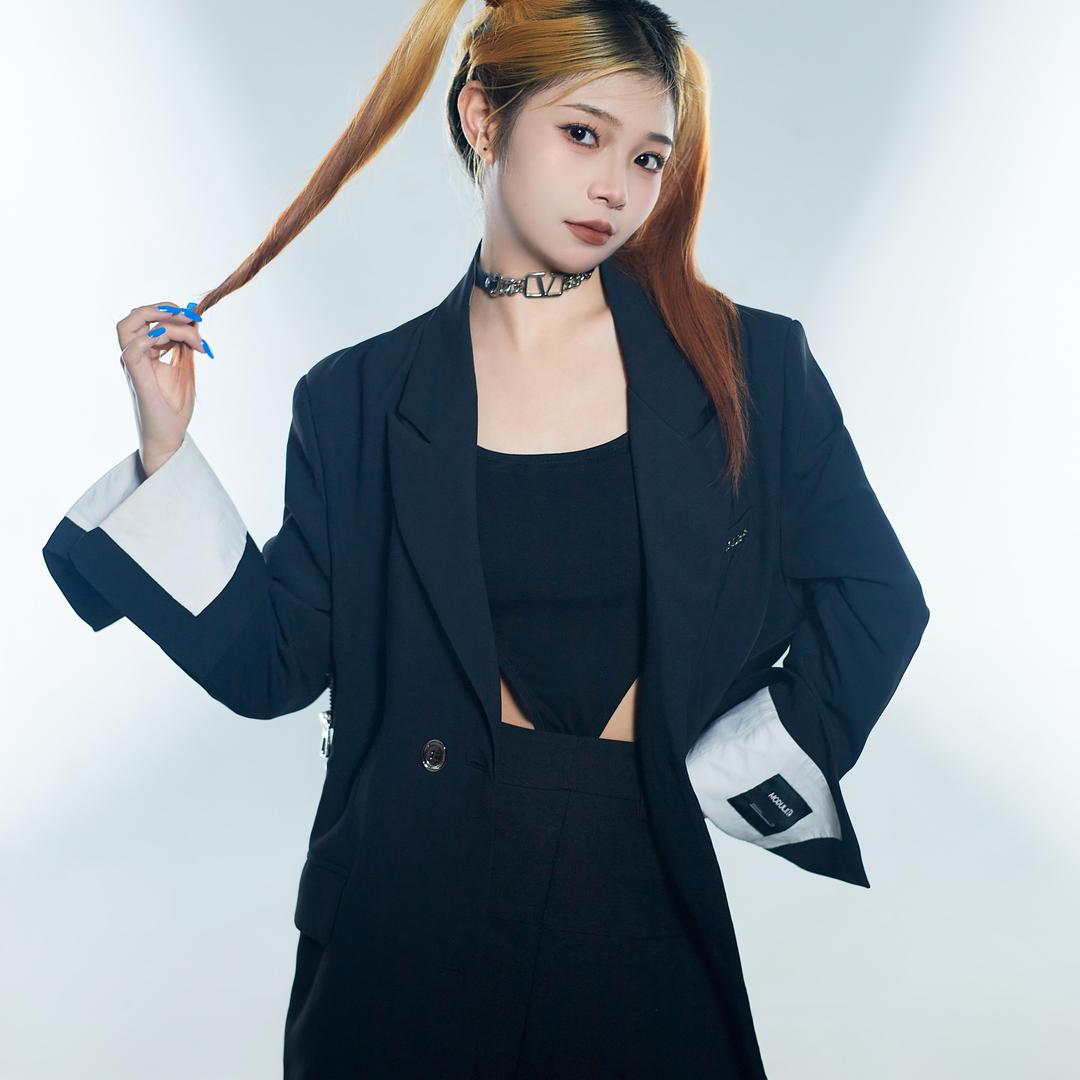 华翎舞蹈七七(学舞可si)