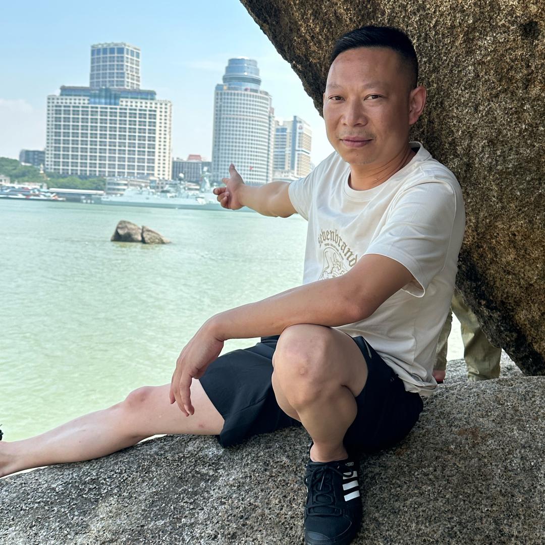 小尹二手车交易市场