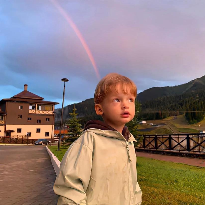 杨超越不再白给