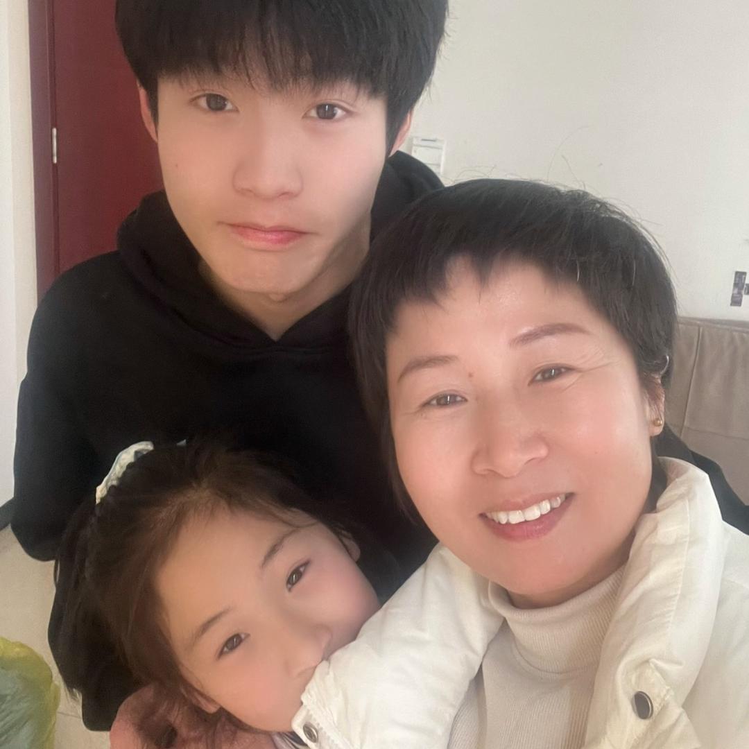 四婶王妞
