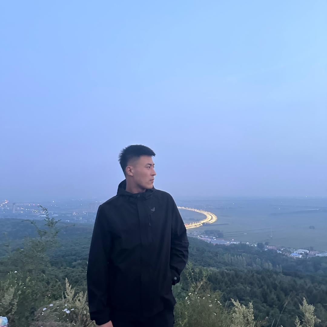 李博.
