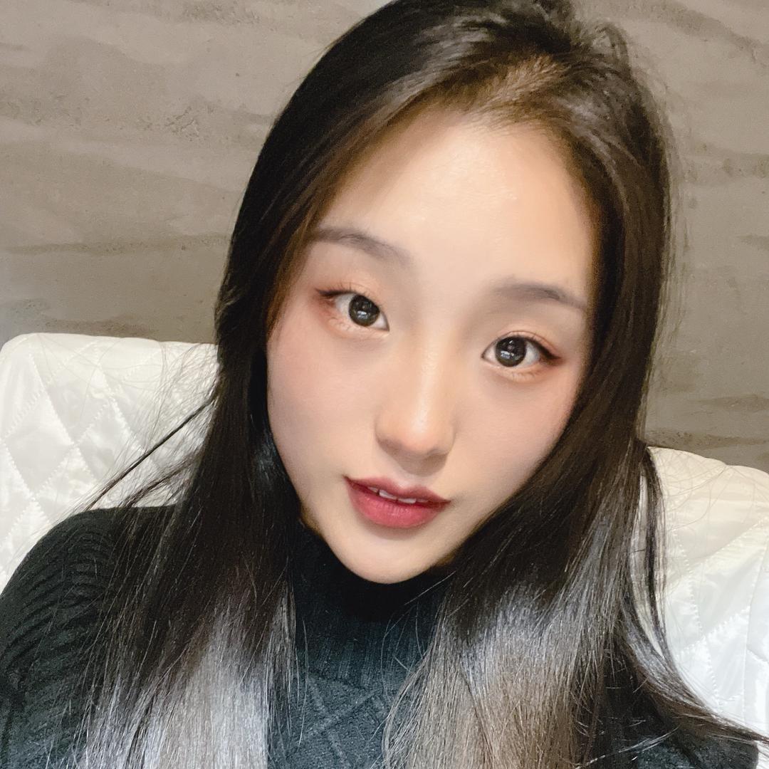 坦然一笑