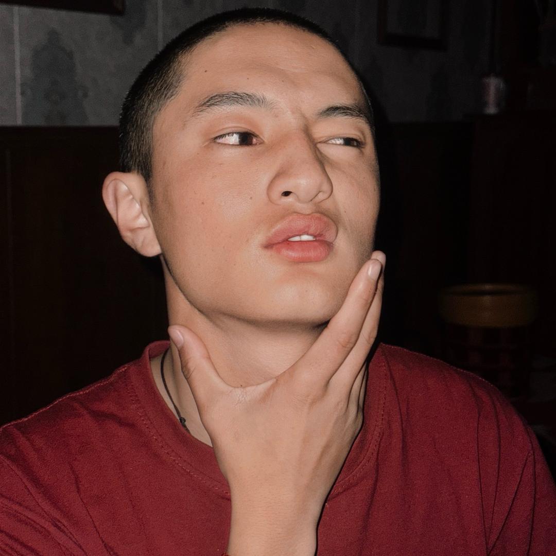 @乌布雷