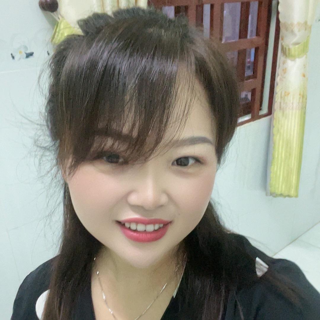 娜娜，在越南