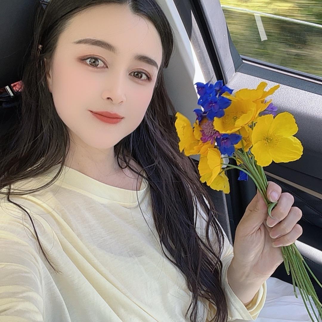 小霞