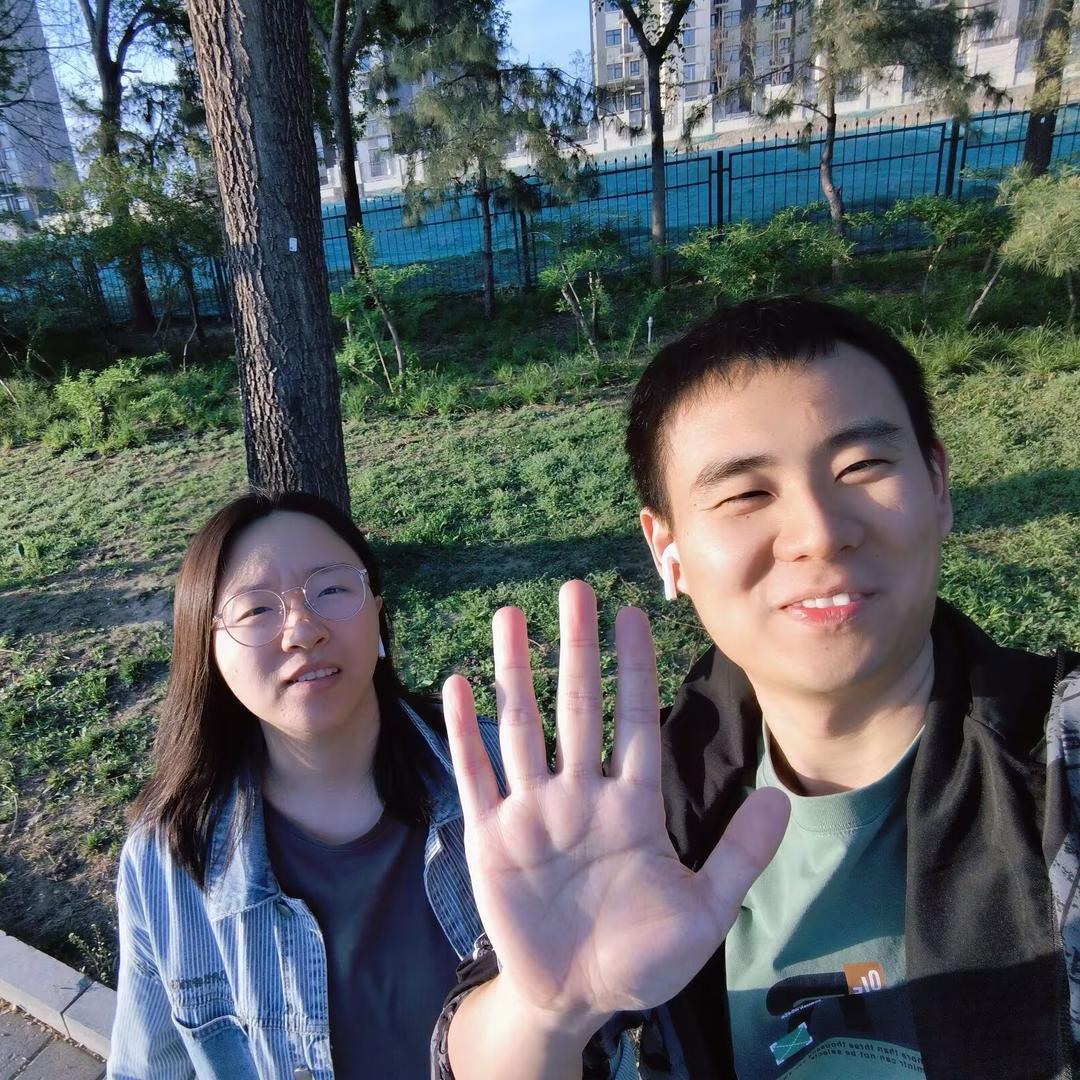 小五和乐乐的快乐生活