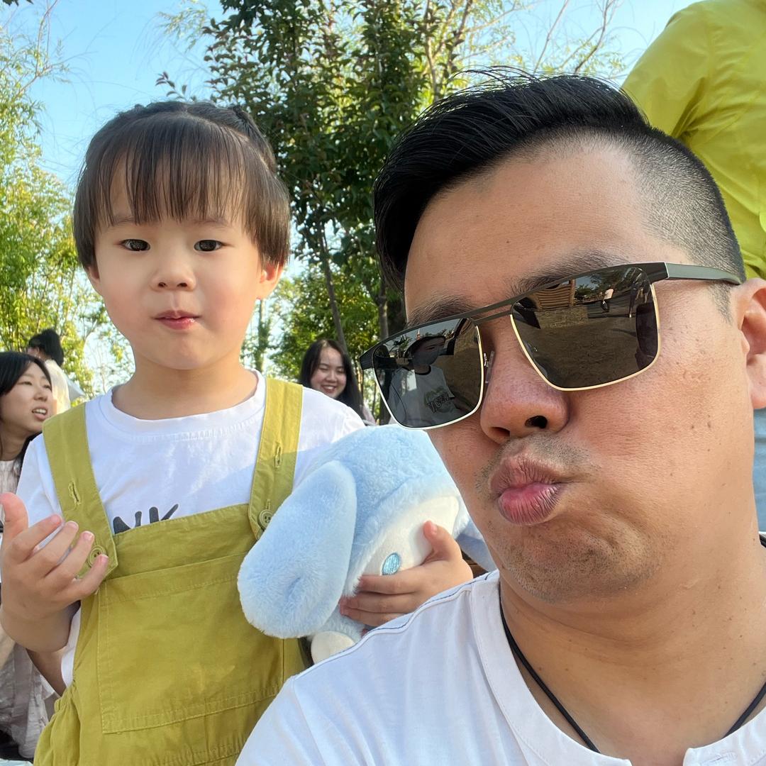 梅河金然美容馆-夫妻店