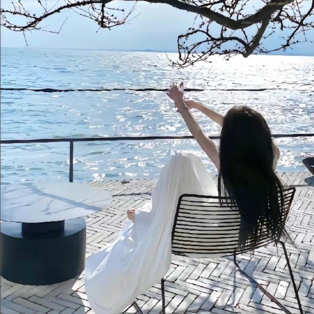 委屈到流奶