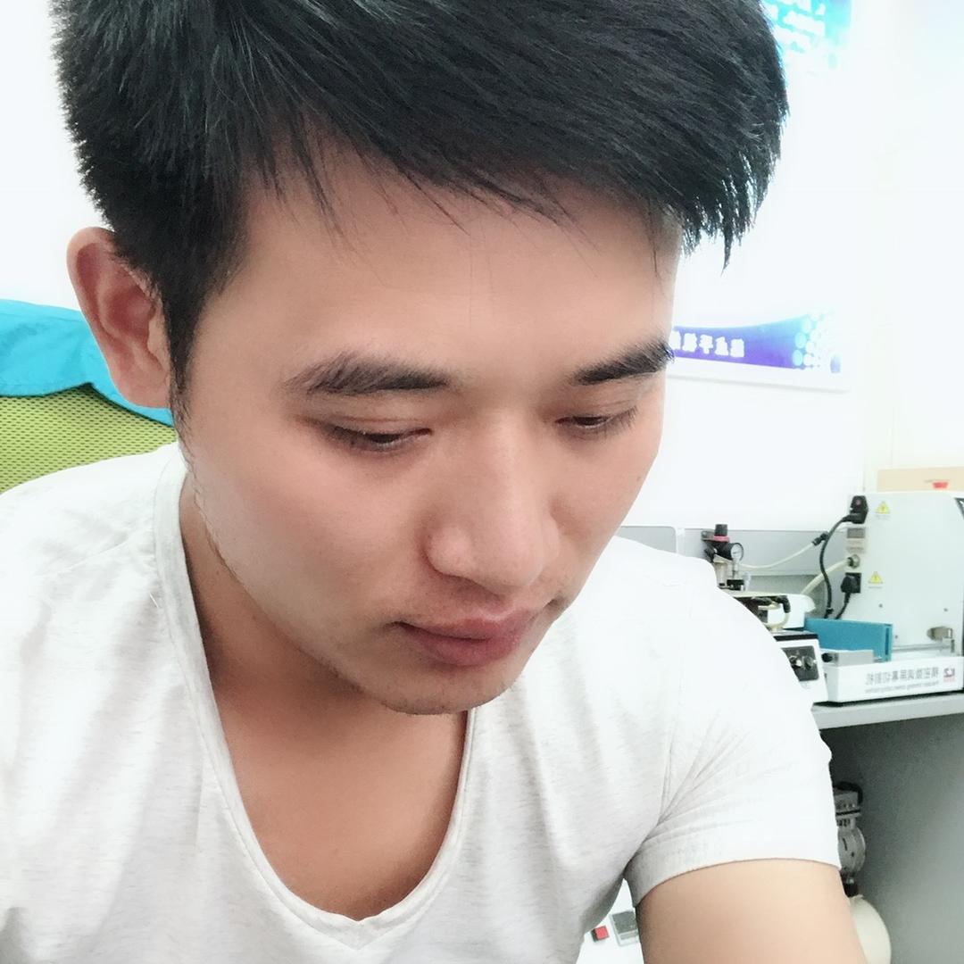 修手机的王老弟