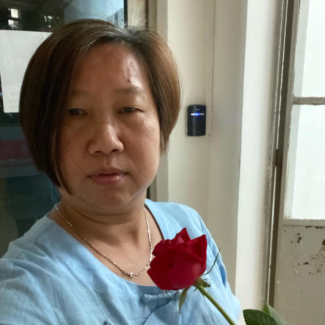 欧姐荣荣