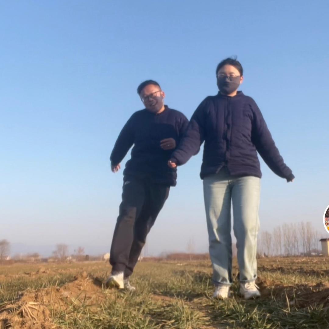 是小朱吖