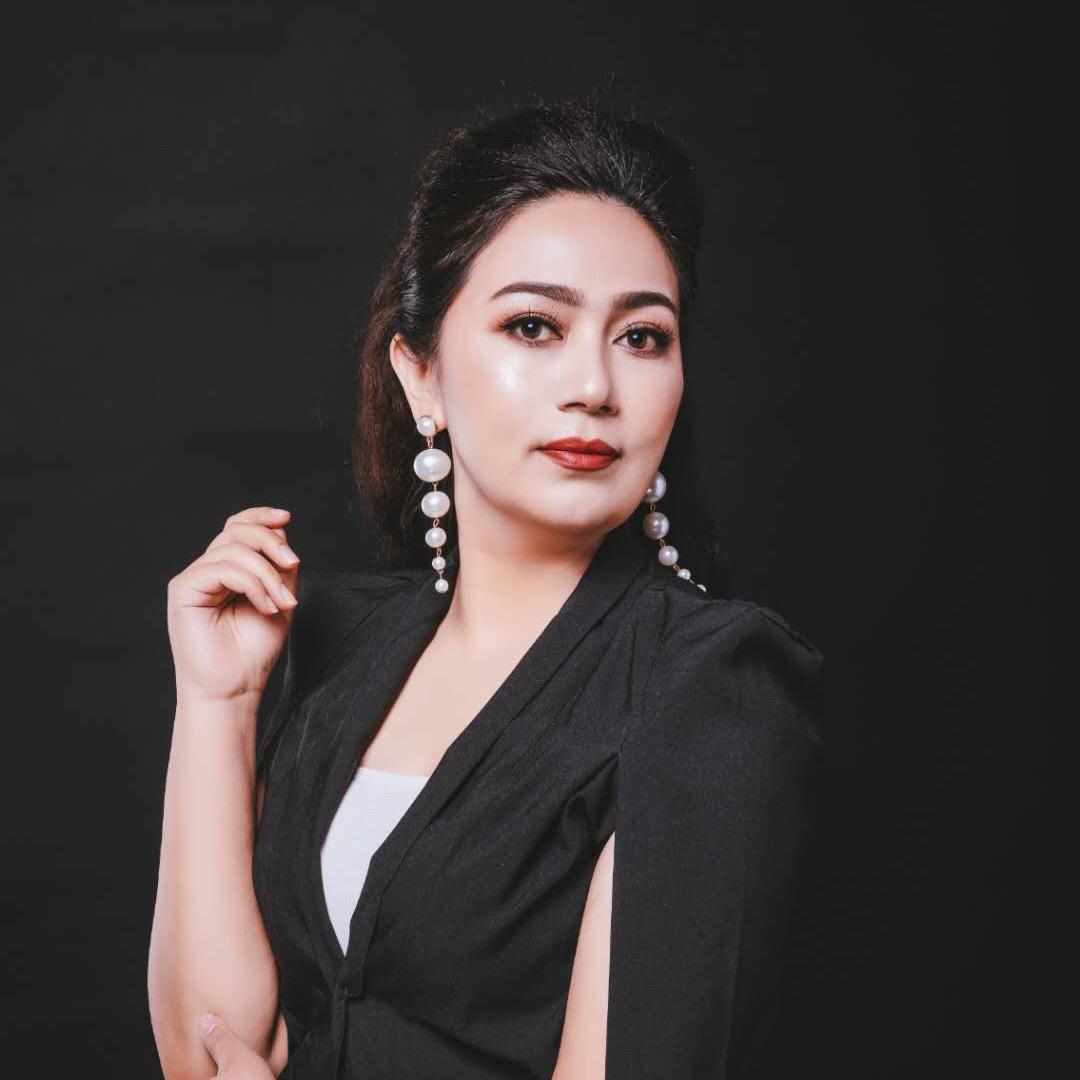 Nafis  Hayat 穆耶赛尔