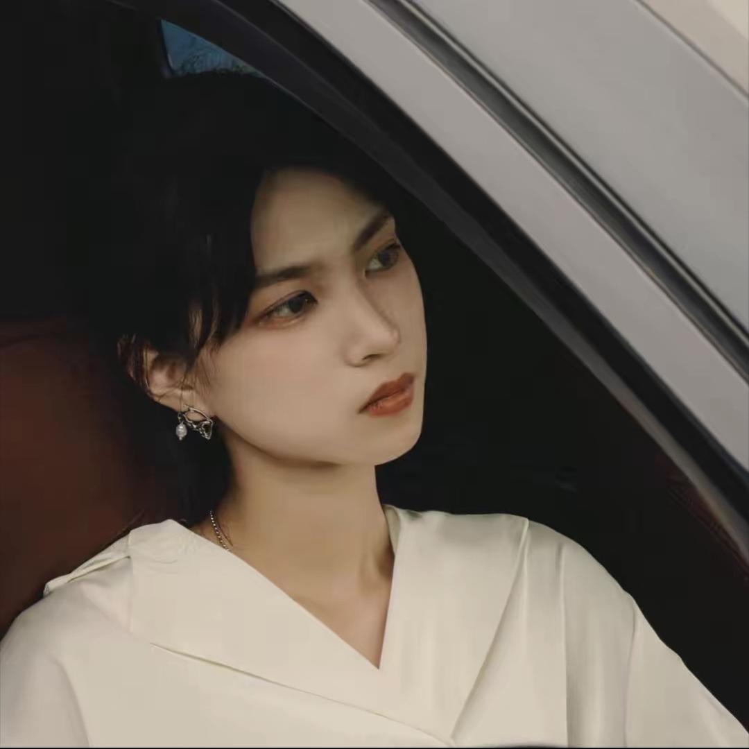 晚晚轻奢定制女包