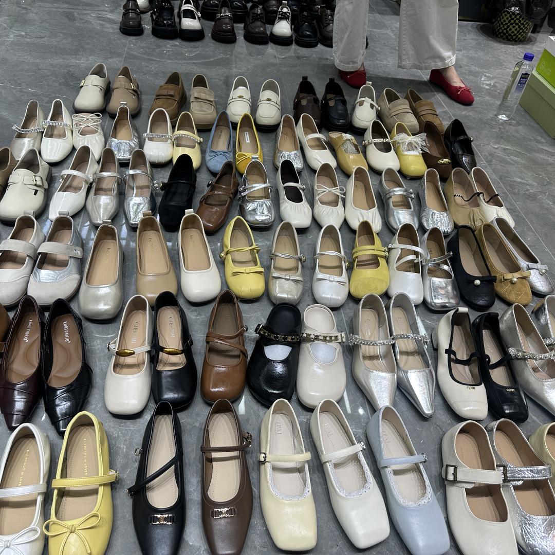 又又国际原创女鞋