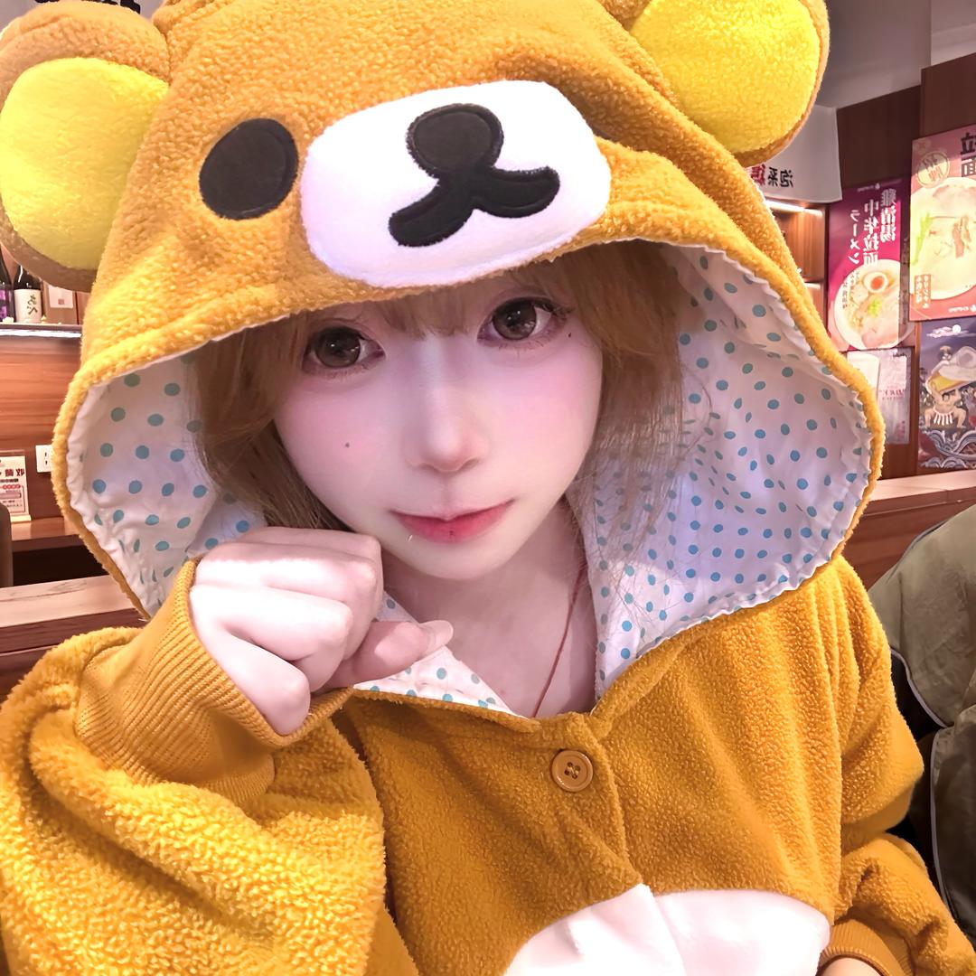 池恩陳.
