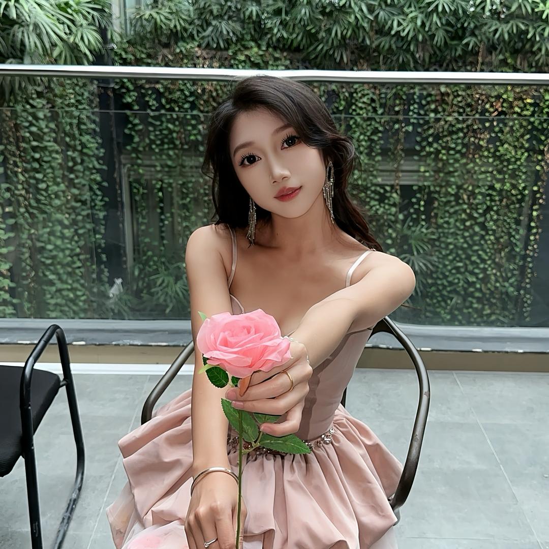 双胞胎姐妹     甜心❤甜馨