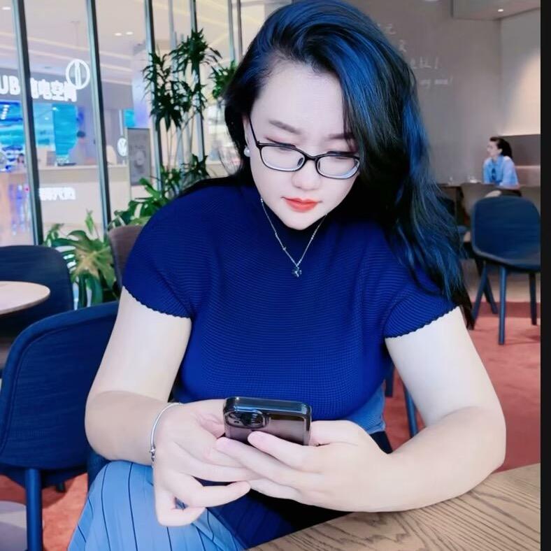 摩羯云儿