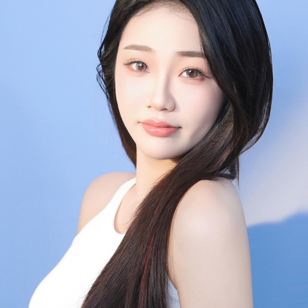 如如💖 ⁰ ⁷ ² ⁷