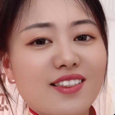 露露一个人
