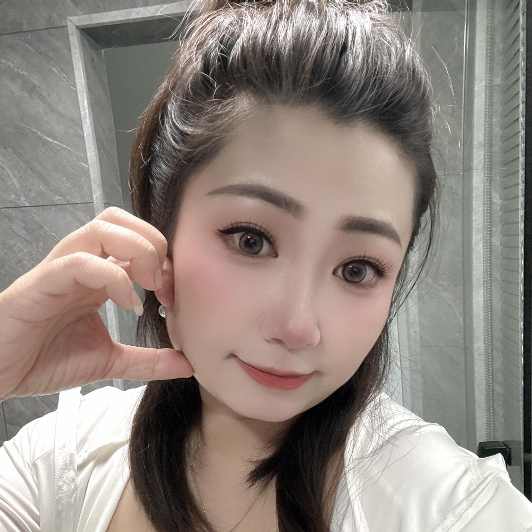 灿灿。
