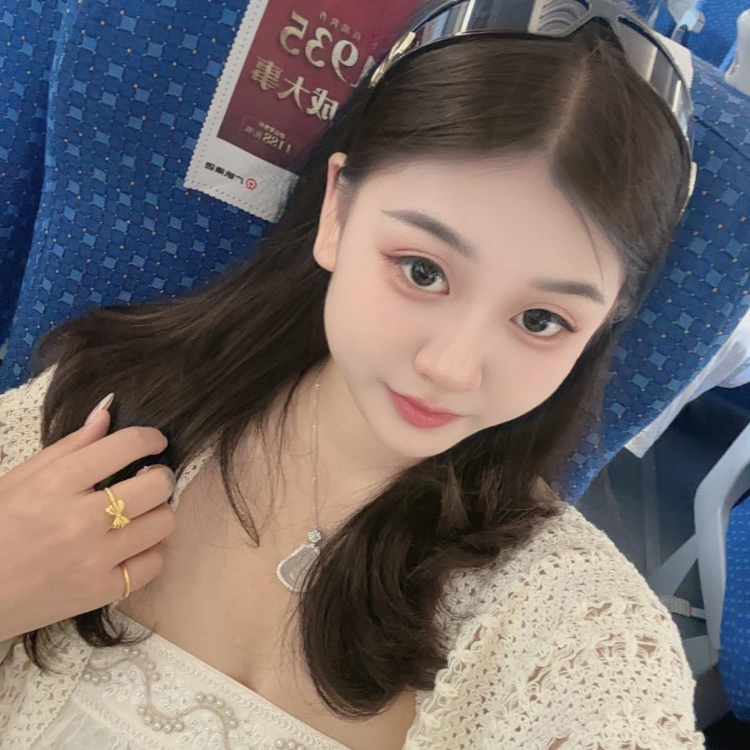 -小 情 緒.🖇️