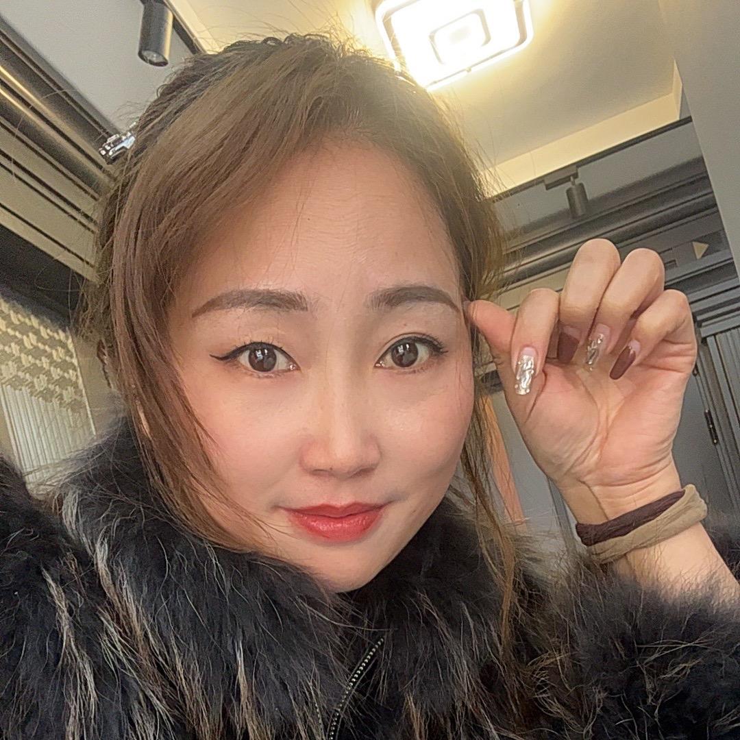 邵阳新华路卖灯的刘姐