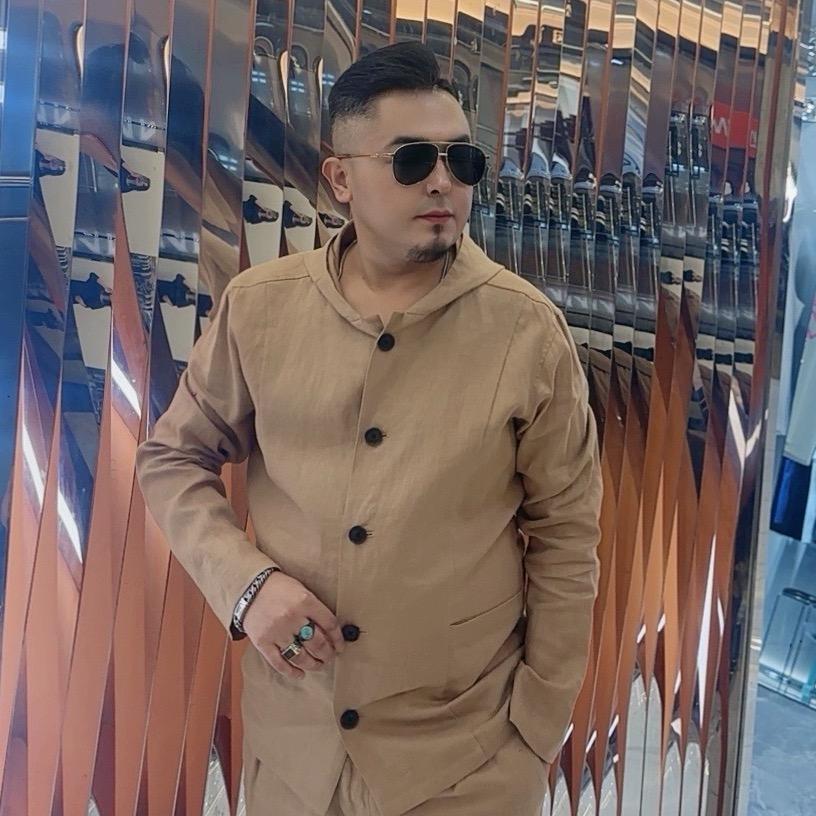 MUZAFAR 服装🎤🎼🎭