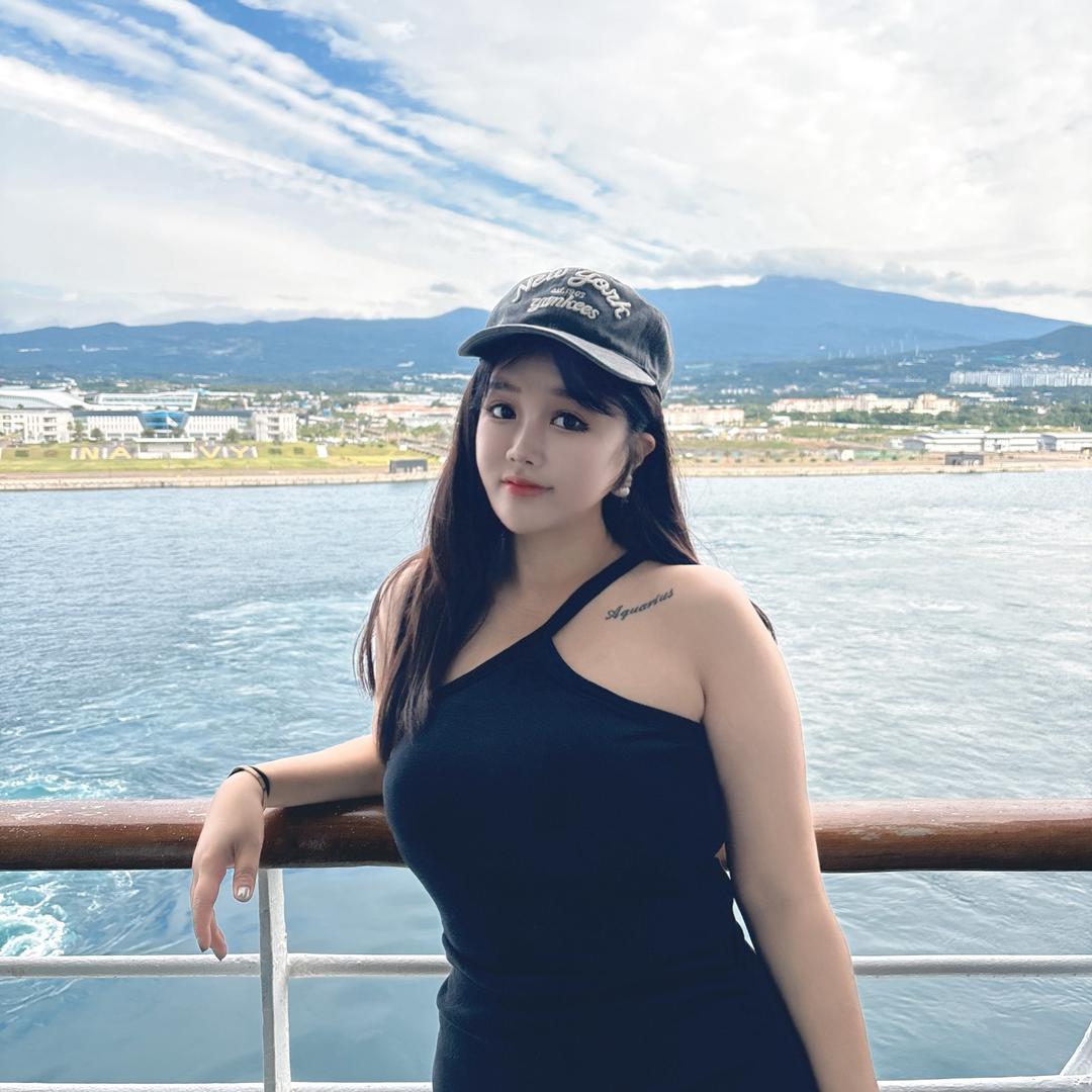 微甜大KK💫头像