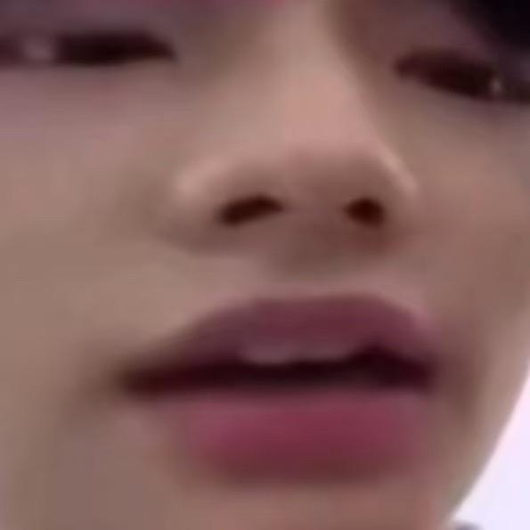 梦想成为电吉他手征服宇宙！