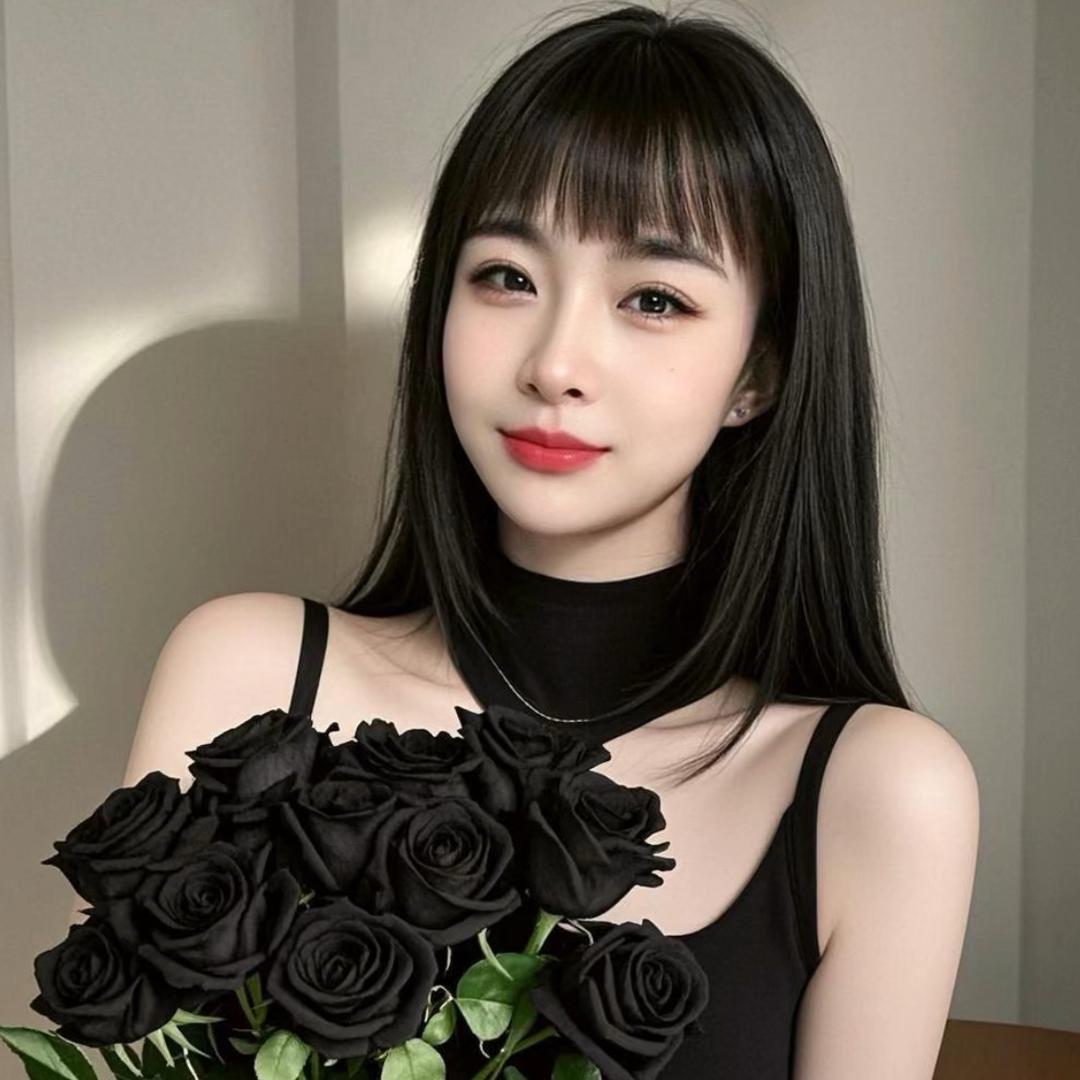 有啤酒肚的小妖精