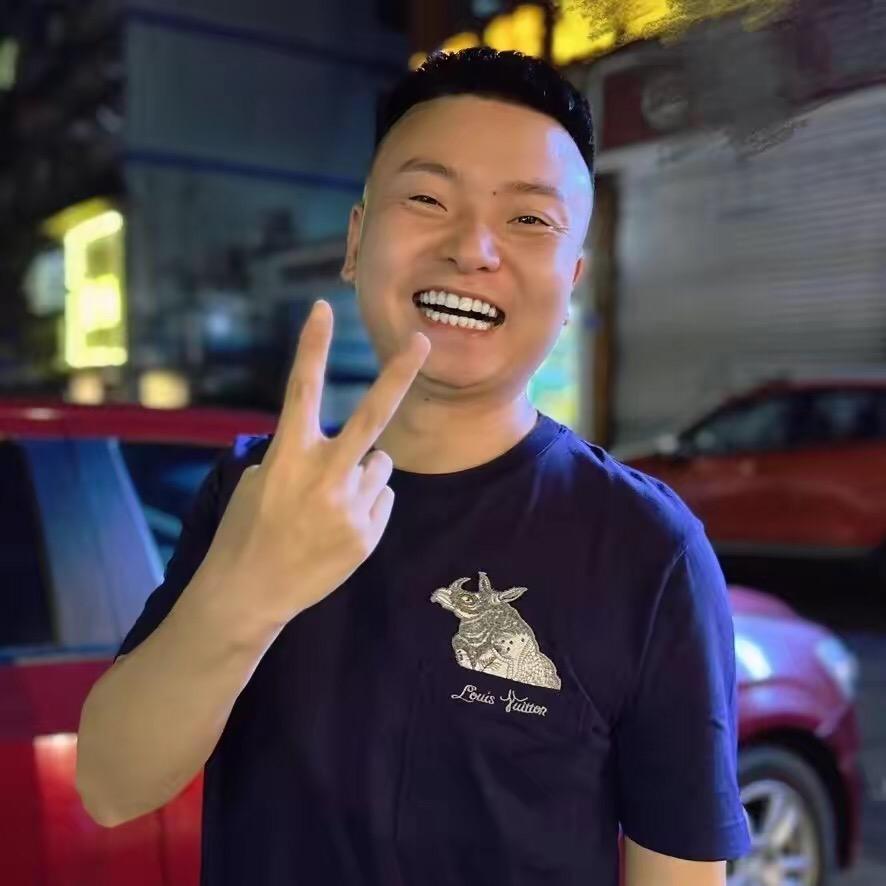 龙哥说故事