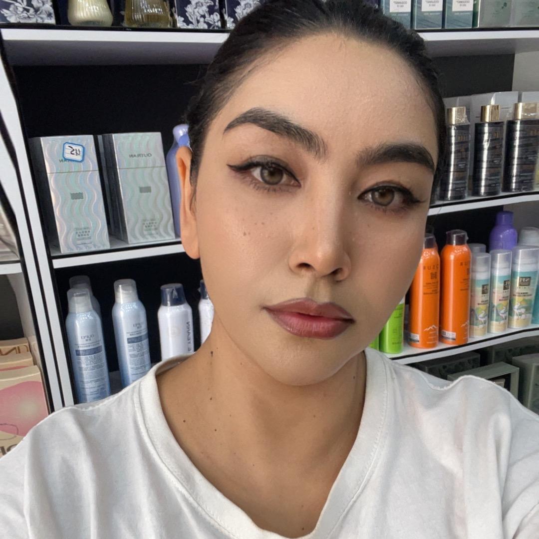 👙内衣👙彩妆实体店