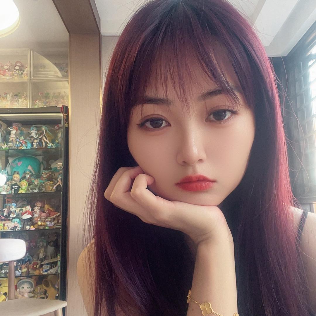 不爱唱歌的婷宝