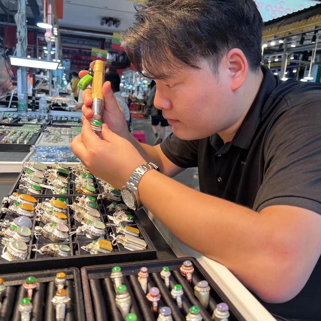 桐月翡翠