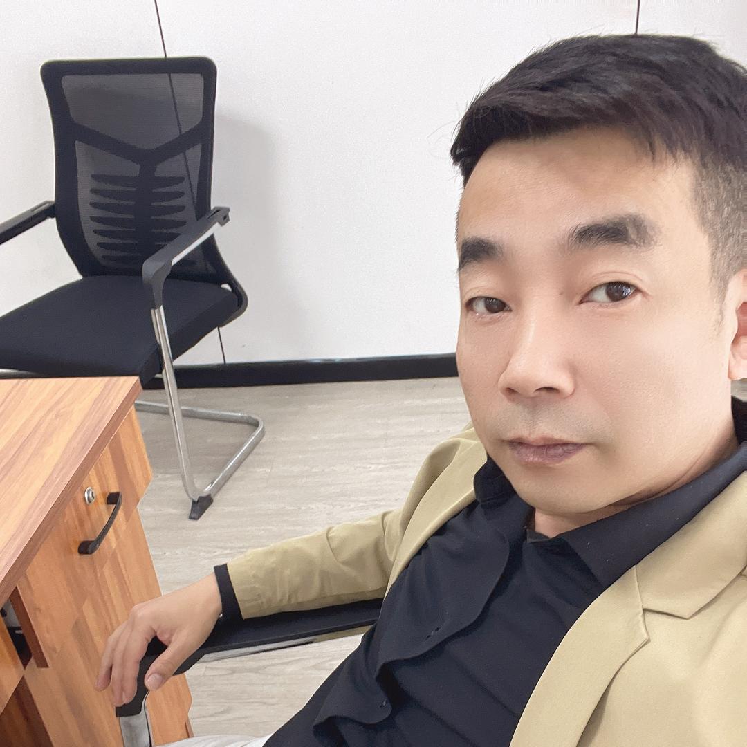 我是小松