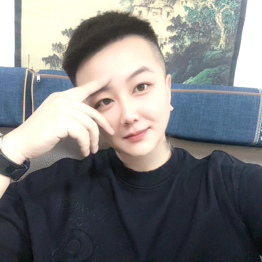 董小四