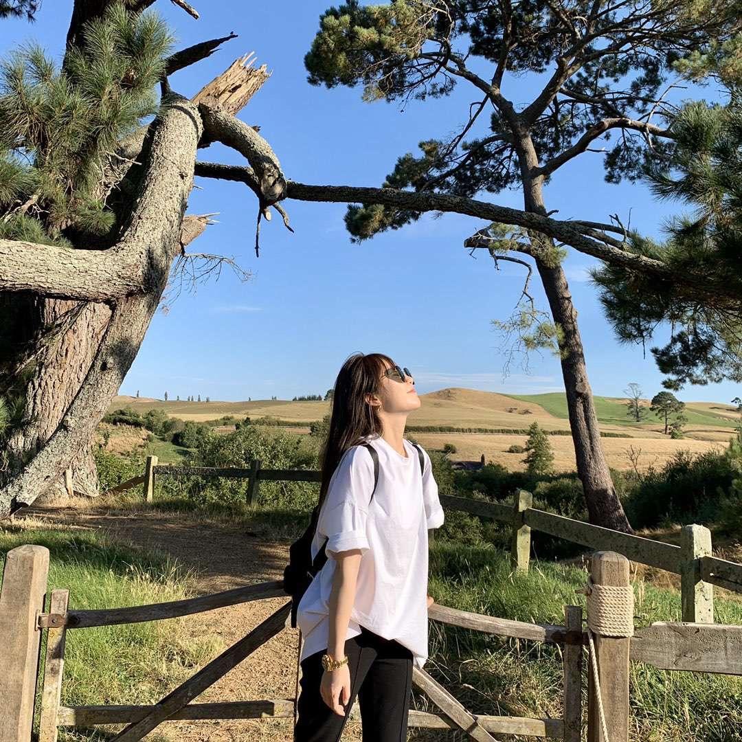 希娜💗周三-周六早上8:30约💗@抖音