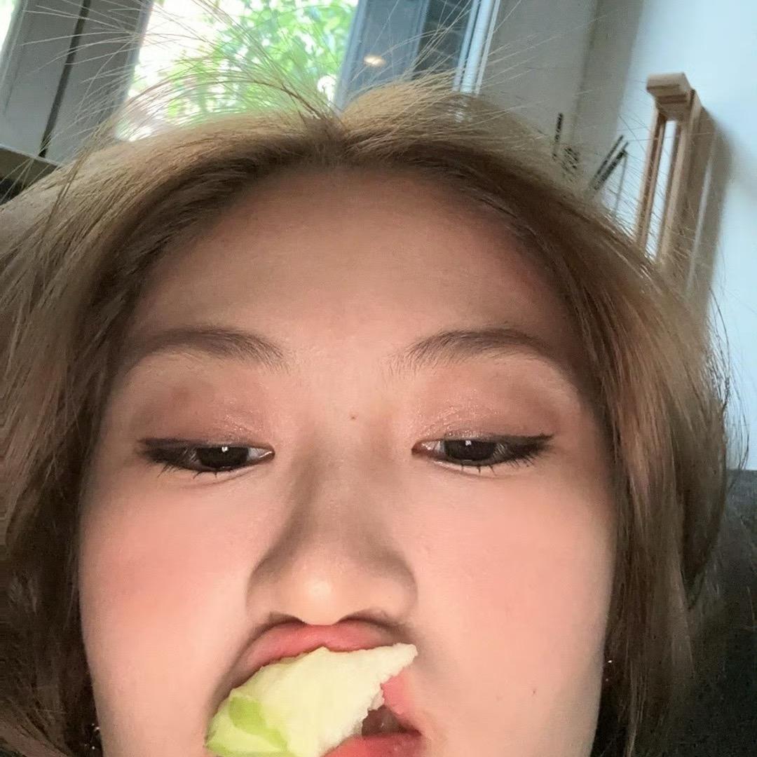 @爱吃铁板鱿鱼_