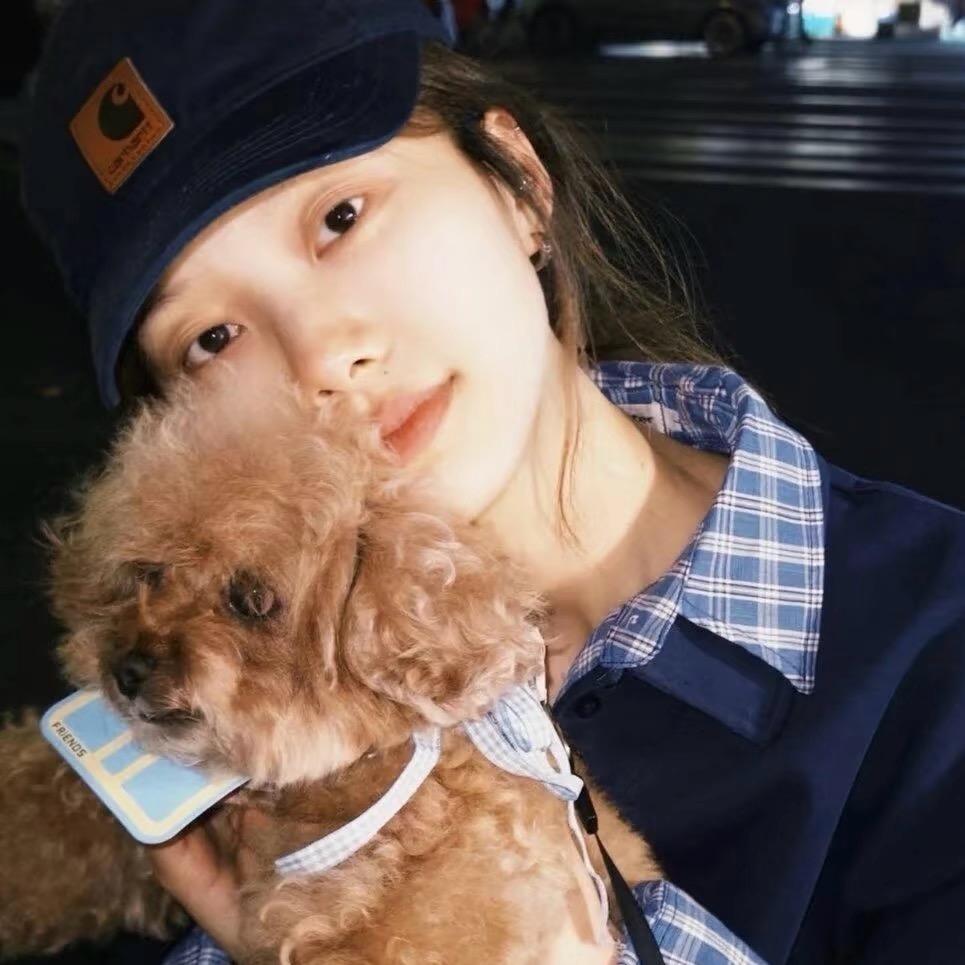 兮禾爱吃汉堡🍔