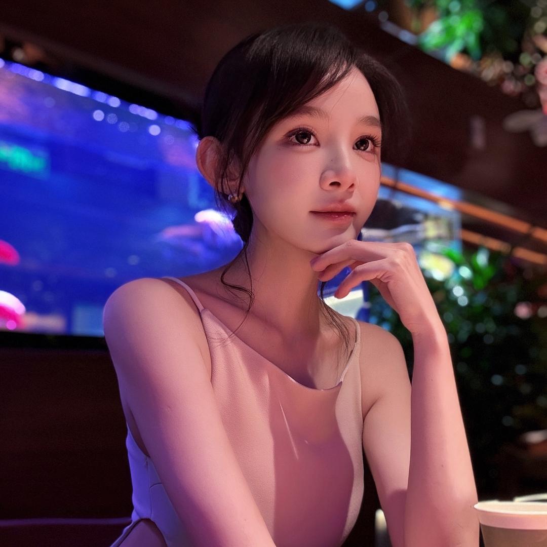 肉脸小熏（不关注我的男性发大财）