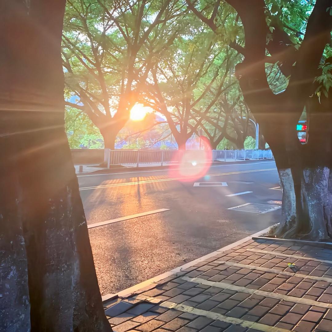 錒鉲嚳哩壓嚳