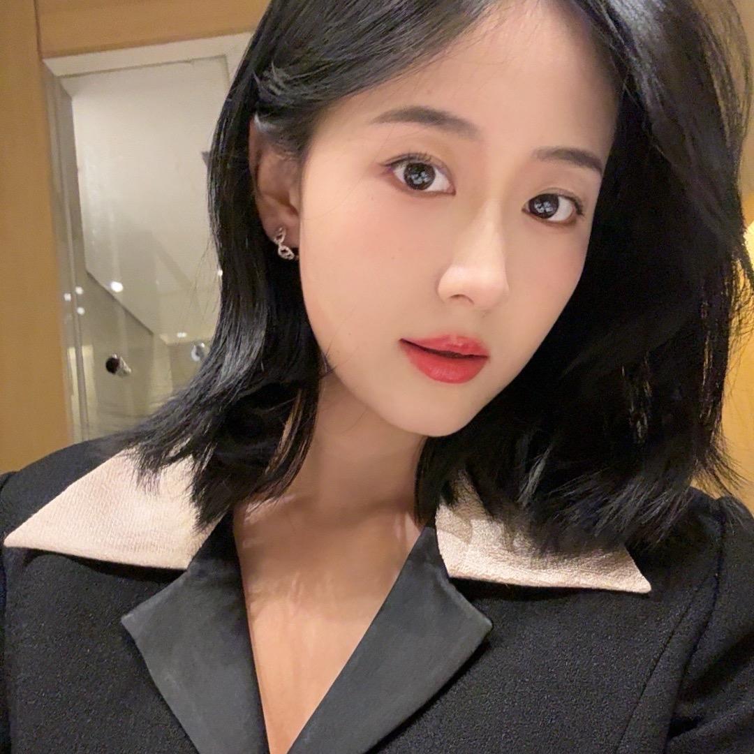 小依依
