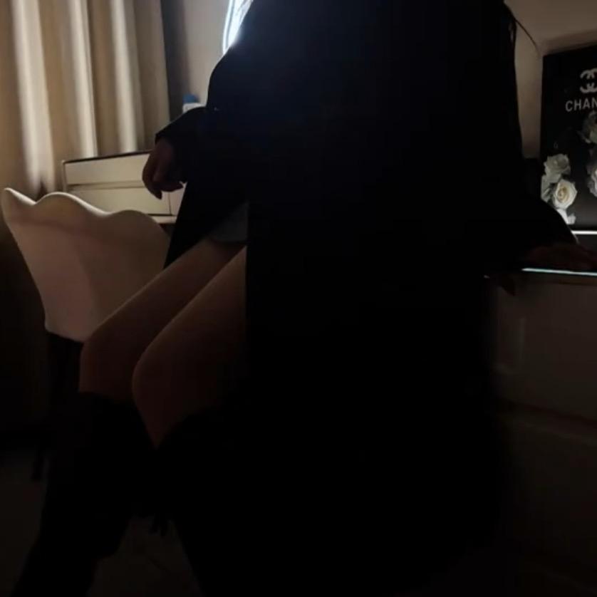 汪了个咪的眼睛