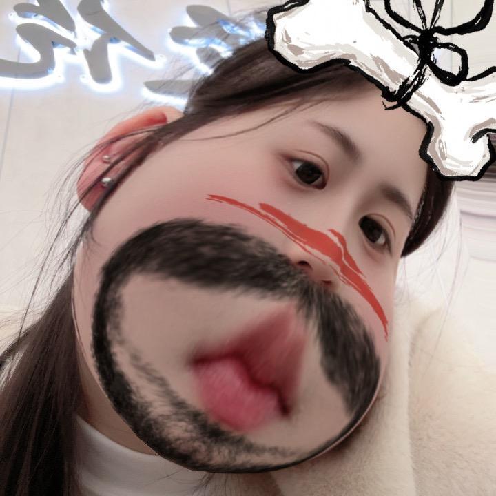 Q-菜菜^.