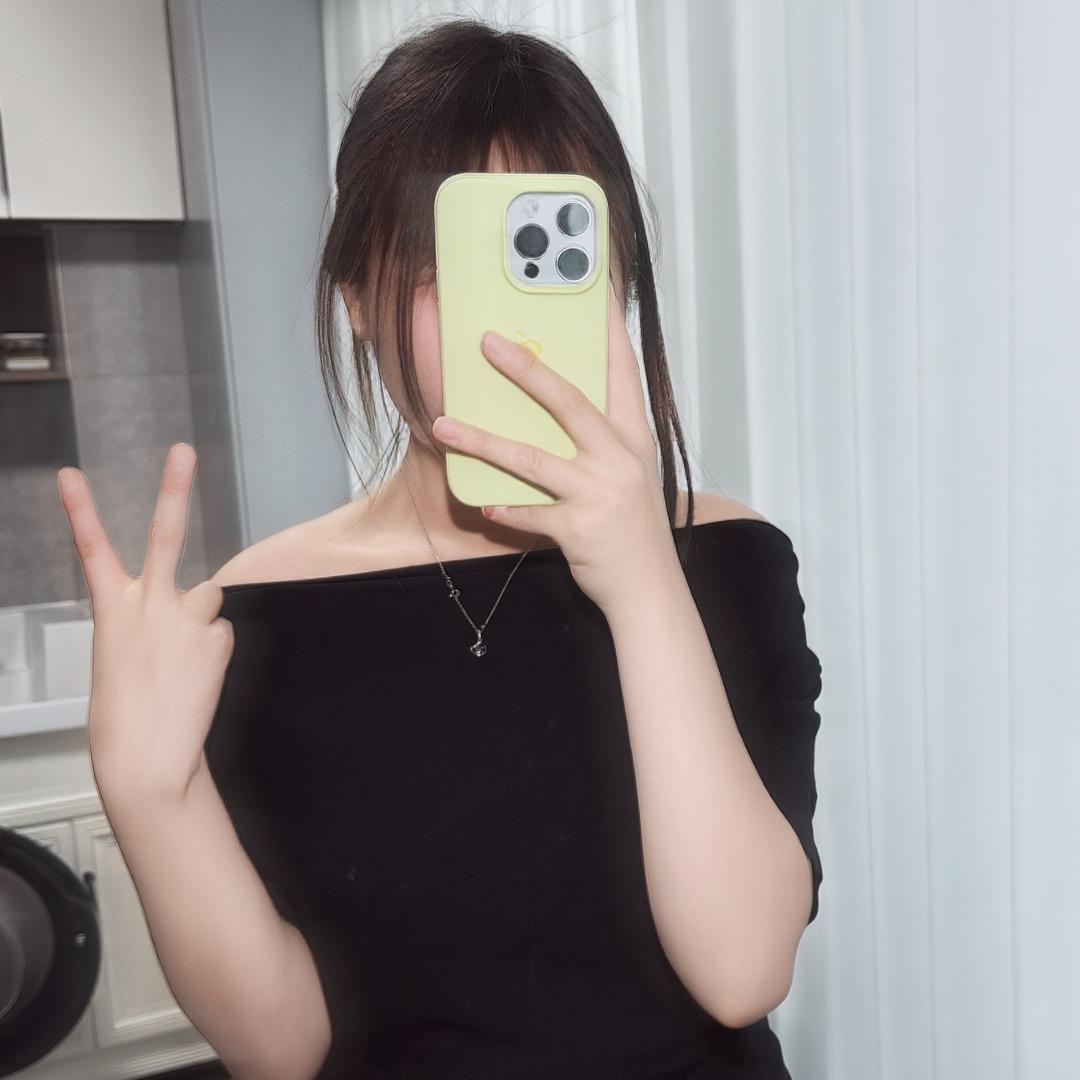小眼女士
