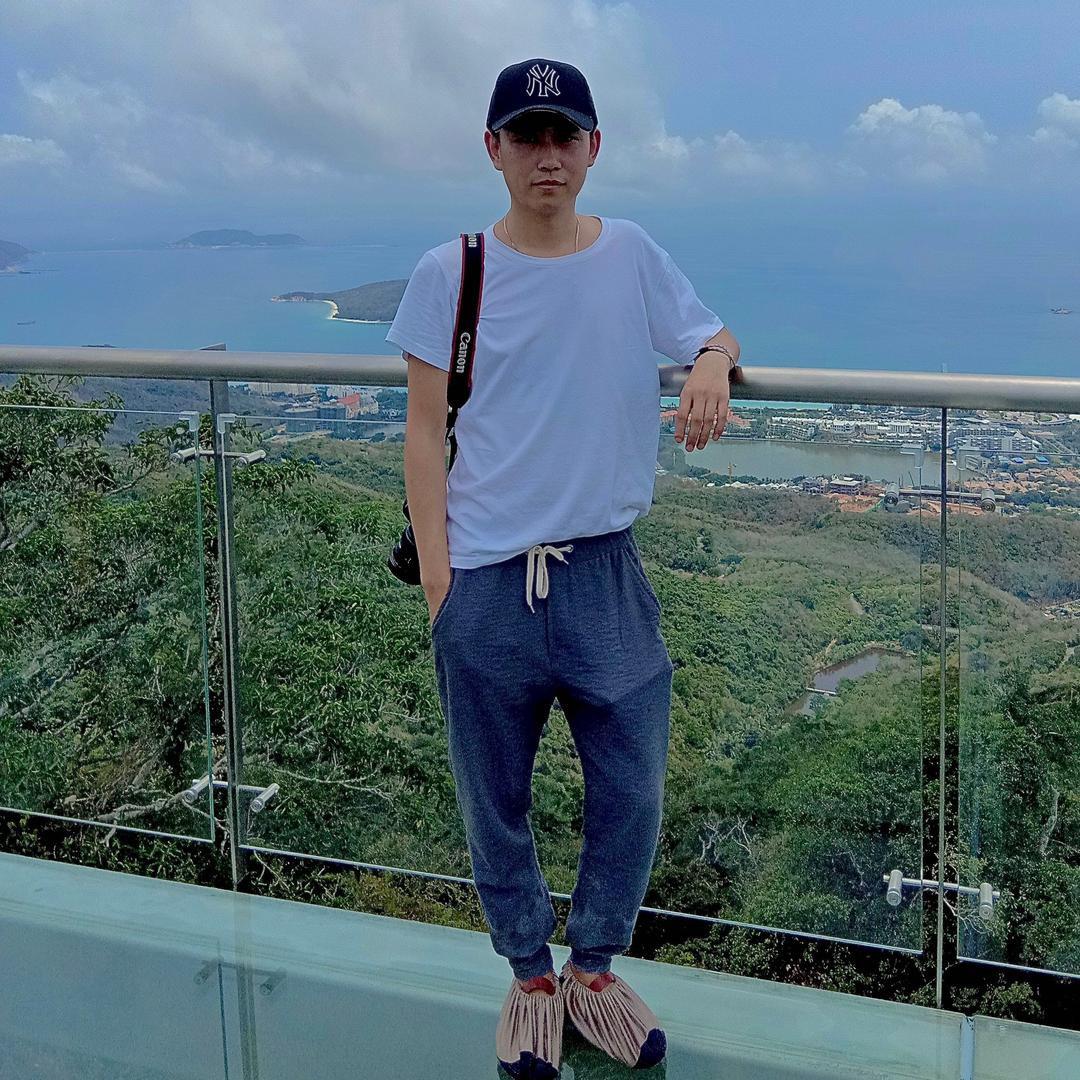 我！厂办龚彪