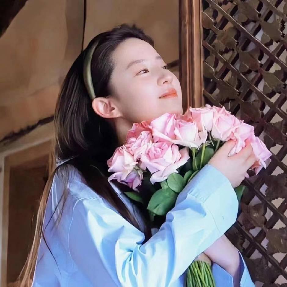 小谕儿🌈