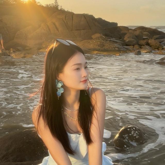 李小姐、