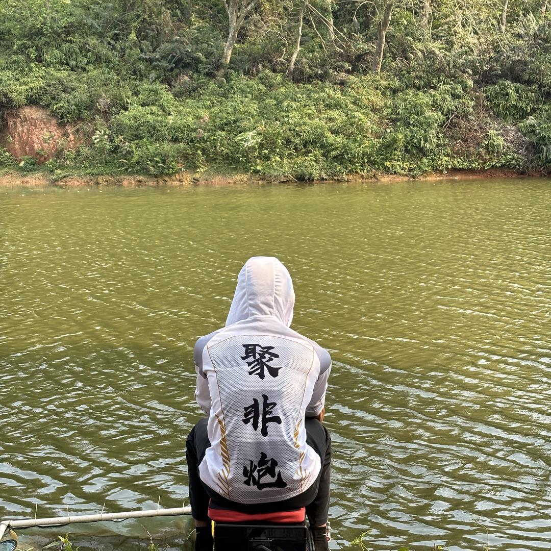 小戚同学爱钓鱼